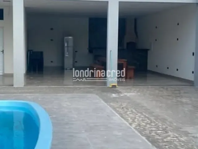 Casa com 250m², à venda, no bairro Conjunto Café em Londrina