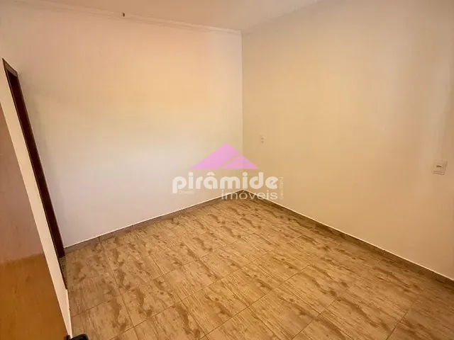 Casa com 248m² 6 quartos e 4 banheiros, à venda, no bairro Vila Resende em Caçapava