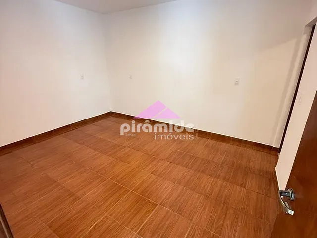 Casa com 248m² 6 quartos e 4 banheiros, à venda, no bairro Vila Resende em Caçapava