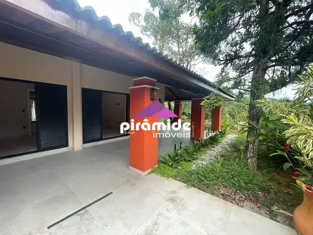 Casa com 382m² 3 quartos e 5 banheiros, à venda, no bairro Massaguaçu em Caraguatatuba