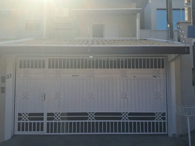 Casa 3 quartos e 3 banheiros, à venda, no bairro Residencial Jardim Aurora em Pindamonhangaba