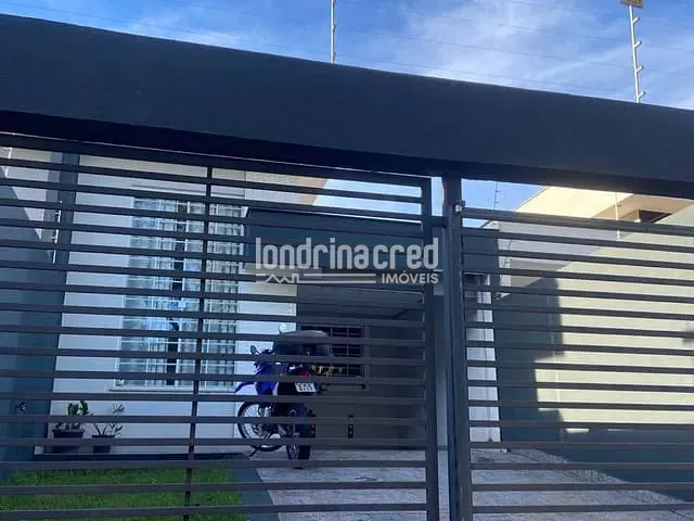 Casa com 184m² 3 quartos e 2 banheiros, à venda, no bairro Portal de Versalhes 2 em Londrina