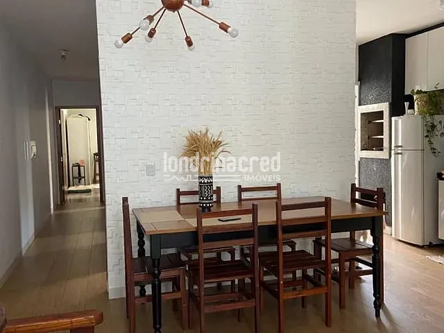 Casa com 184m² 3 quartos e 2 banheiros, à venda, no bairro Portal de Versalhes 2 em Londrina