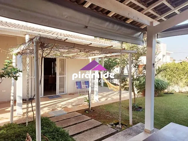 Casa com 407m² 4 quartos e 5 banheiros, à venda, no bairro Mar Verde em Caraguatatuba