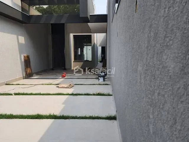 Casa com 276m² 3 quartos e 3 banheiros, à venda, no bairro Rita Vieira em Campo Grande