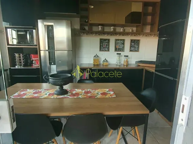 Casa com 213m² 2 quartos e 1 banheiro, à venda, no bairro Chácara São Silvestre em Taubaté