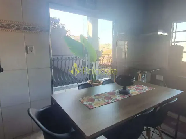 Casa com 213m² 2 quartos e 1 banheiro, à venda, no bairro Chácara São Silvestre em Taubaté