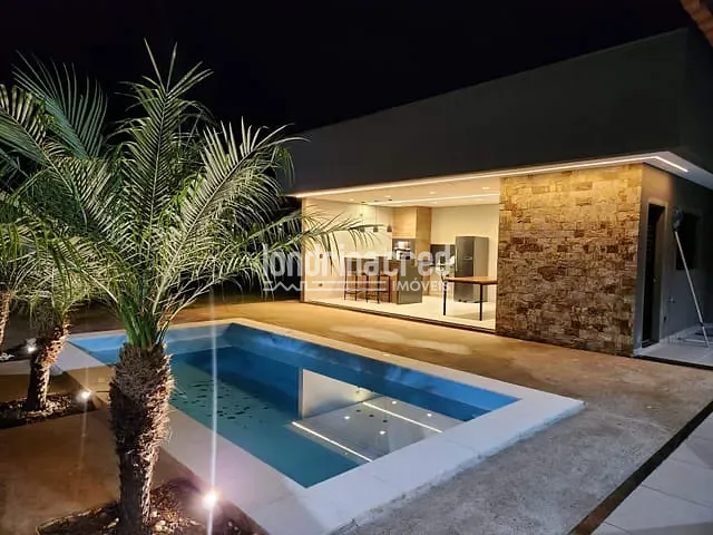 Casa com 525m² 2 quartos e 2 banheiros, à venda, no bairro Granville Parque Residencial em Londrina