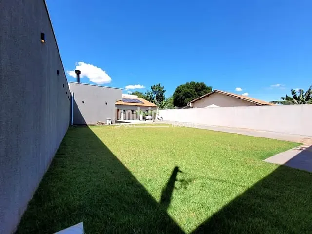 Casa com 525m² 2 quartos e 2 banheiros, à venda, no bairro Granville Parque Residencial em Londrina