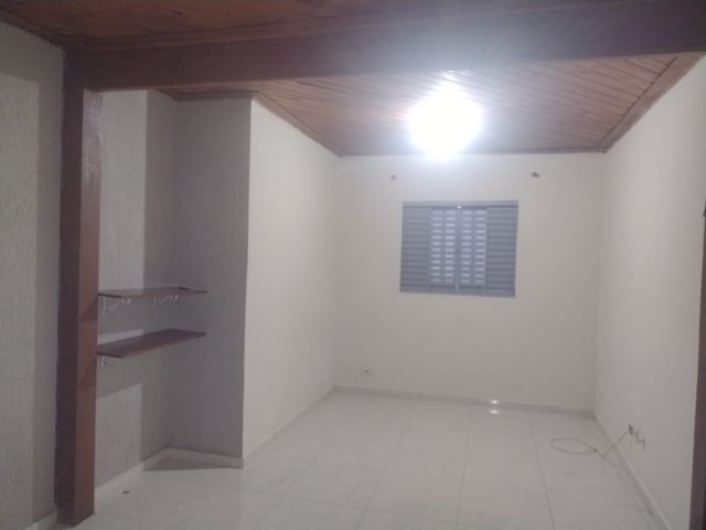 Casa com 144m² 2 quartos e 1 banheiro, à venda, no bairro Jardim Santa Cecília em Pindamonhangaba