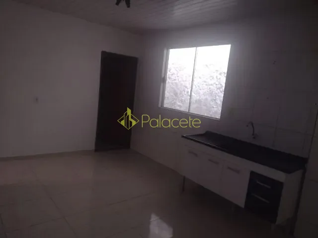 Casa com 125m² 2 quartos e 1 banheiro, à venda, no bairro Jardim Santa Cecília em Pindamonhangaba