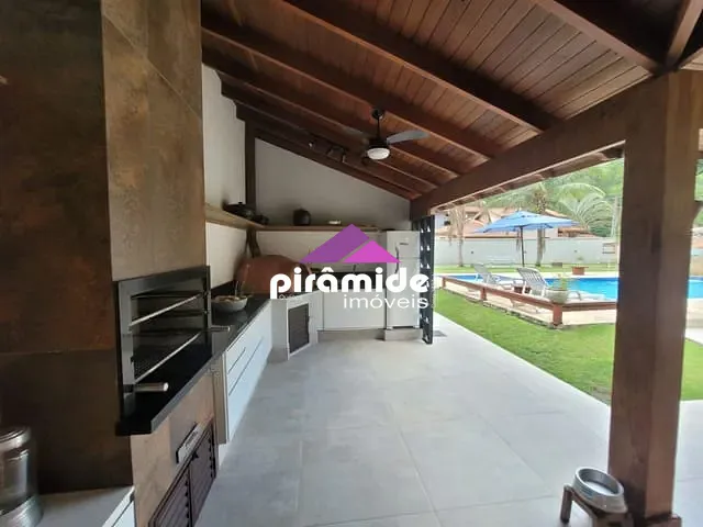 Casa com 840m² 3 quartos e 3 banheiros, à venda, no bairro Mar Verde em Caraguatatuba