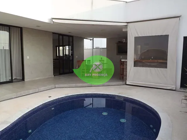 Casa com 300m² 3 quartos e 2 banheiros, à venda, no bairro Jardim Residencial Chácara Ondina em Votorantim