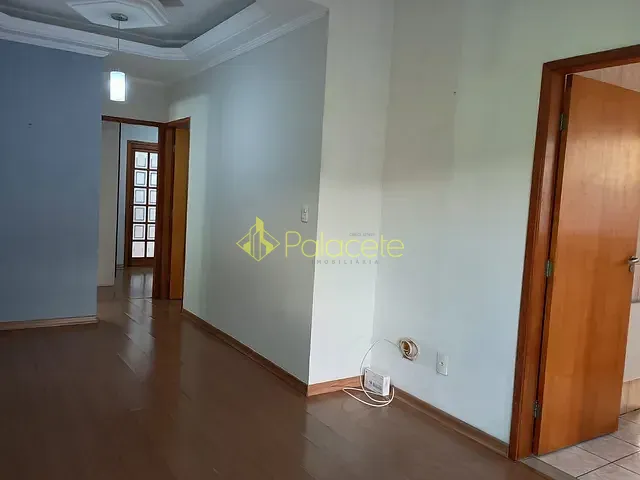 Casa 2 quartos e 2 banheiros, para alugar, no bairro Jardim Cristina em Pindamonhangaba