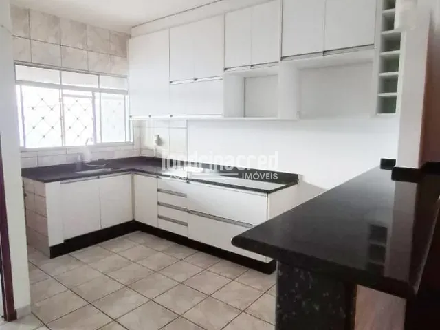 Casa com 250m² 2 quartos e 2 banheiros, à venda, no bairro Jardim Imagawa / Ouro Verde em Londrina