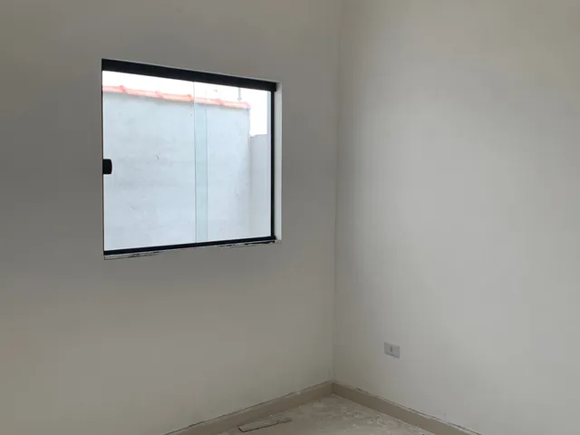 Casa com 125m² 2 quartos e 2 banheiros, à venda, no bairro Residencial e Comercial Portal dos Eucaliptos em Pindamonhangaba