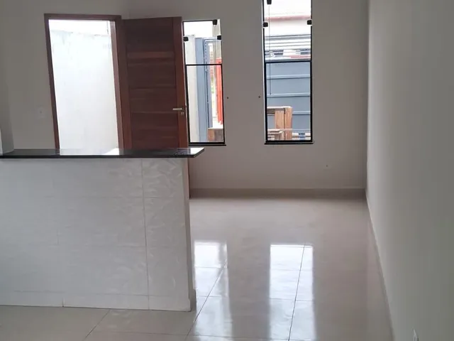Casa com 125m² 2 quartos e 2 banheiros, à venda, no bairro Residencial e Comercial Portal dos Eucaliptos em Pindamonhangaba