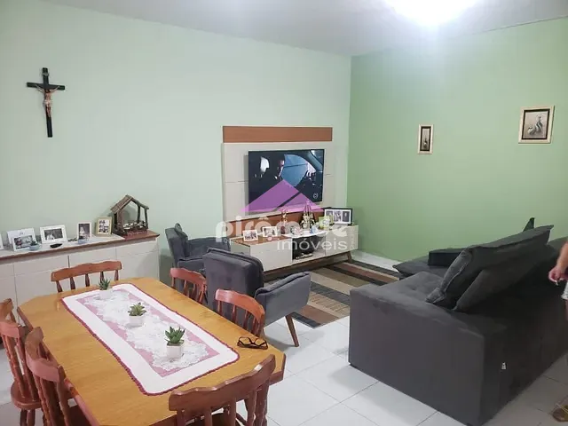 Casa com 300m² 3 quartos e 2 banheiros, à venda, no bairro Jardim Paraíso em São José dos Campos