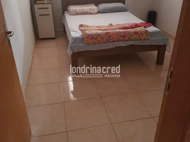 Casa com 200m² 2 quartos e 1 banheiro, à venda, no bairro Jardim Montecatini em Cambé