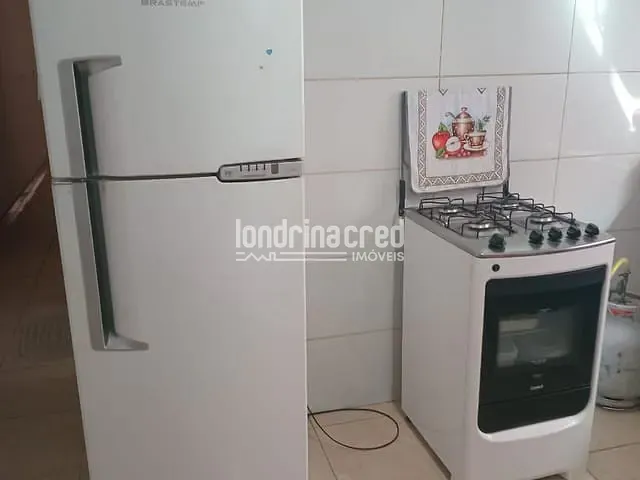Casa com 200m² 2 quartos e 1 banheiro, à venda, no bairro Jardim Montecatini em Cambé