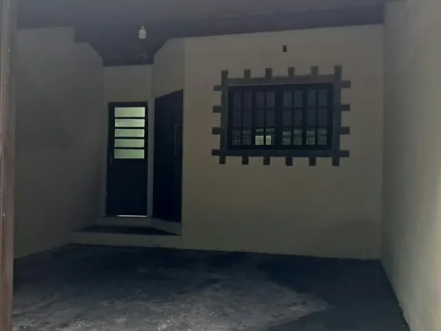 Casa 2 quartos e 1 banheiro, para alugar, no bairro Comercial e Residencial Jardim Mariana em Pindamonhangaba