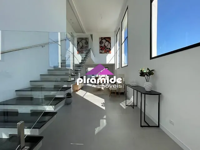 Casa com 250m² 4 quartos e 5 banheiros, à venda, no bairro Loteamento Fazenda Ronda em São José dos Campos