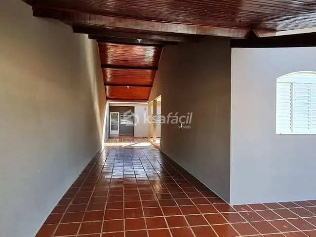 Casa com 330m² 4 quartos e 4 banheiros, à venda, no bairro Coophasul em Campo Grande
