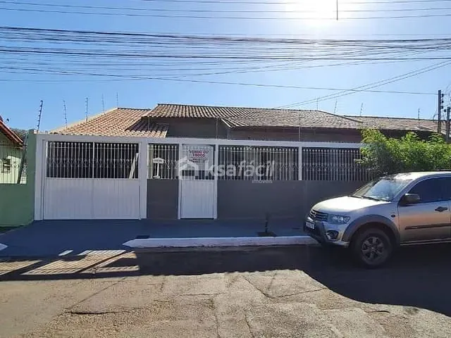 Casa com 330m² 4 quartos e 4 banheiros, à venda, no bairro Coophasul em Campo Grande