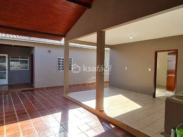 Casa com 330m² 4 quartos e 4 banheiros, à venda, no bairro Coophasul em Campo Grande
