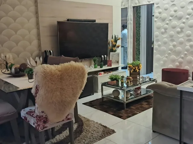 Casa 2 quartos e 2 banheiros, à venda ou para alugar, no bairro Residencial Jardim Aurora em Pindamonhangaba