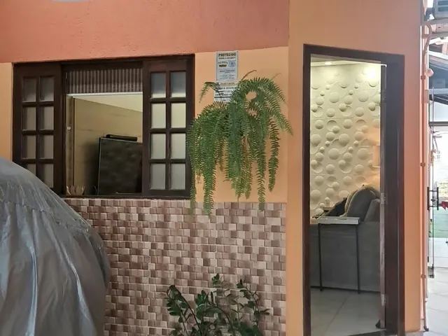 Casa 2 quartos e 2 banheiros, à venda ou para alugar, no bairro Residencial Jardim Aurora em Pindamonhangaba