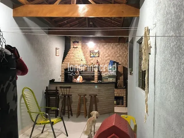 Casa 3 quartos e 2 banheiros, à venda, no bairro Ernani Moura Lima em Londrina