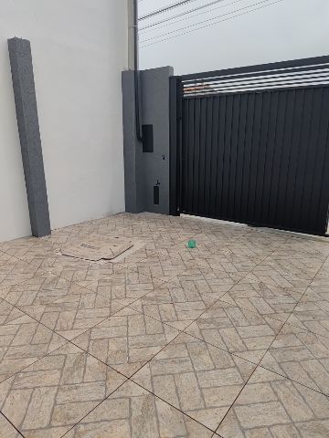 Casa 2 quartos e 1 banheiro, à venda, no bairro Residencial Mombaça I em Pindamonhangaba