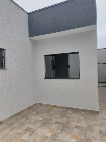 Casa com 125m² 2 quartos e 1 banheiro, à venda, no bairro Residencial Mombaça I em Pindamonhangaba