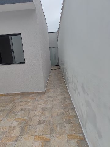 Casa com 125m² 2 quartos e 1 banheiro, à venda, no bairro Residencial Mombaça I em Pindamonhangaba