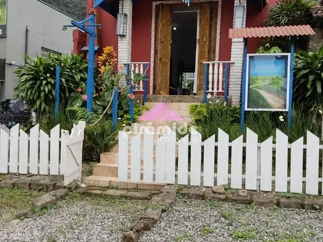 Casa com 400m² 3 quartos e 5 banheiros, à venda, no bairro Maranduba em Ubatuba