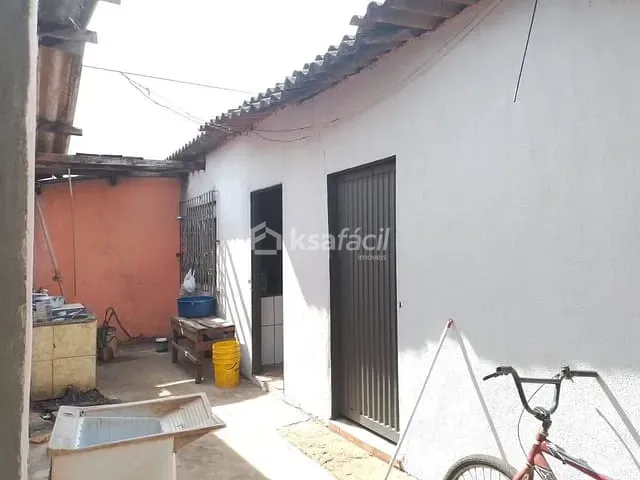 Casa com 252m² 2 quartos e 1 banheiro, à venda, no bairro Jardim das Hortências em Campo Grande