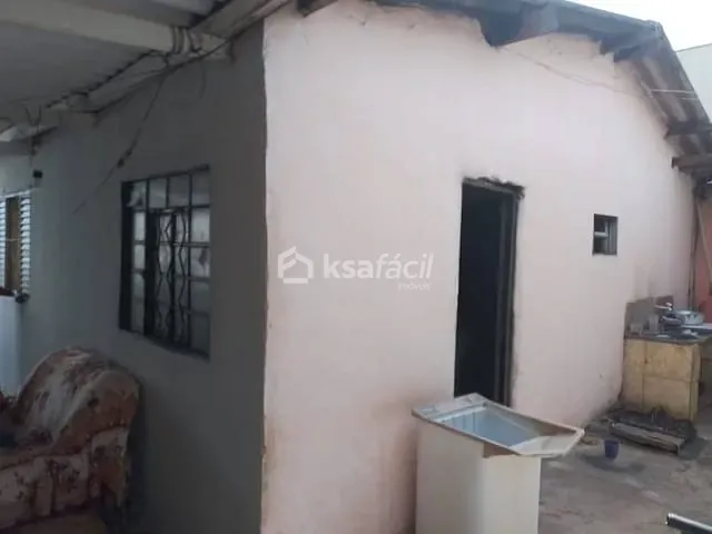 Casa com 252m² 2 quartos e 1 banheiro, à venda, no bairro Jardim das Hortências em Campo Grande