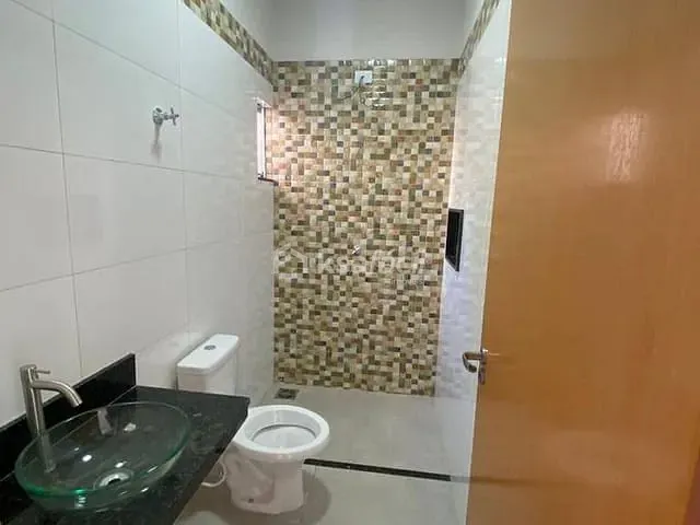 Casa com 144m² 2 quartos e 1 banheiro, à venda, no bairro Jardim Batistão em Campo Grande