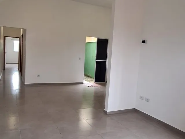 Casa com 125m² 2 quartos e 2 banheiros, para alugar, no bairro Residencial e Comercial Portal dos Eucaliptos em Pindamonhangaba