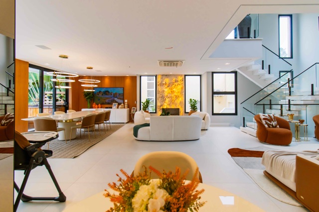 Casa com 420m² 4 quartos e 6 banheiros, para alugar, no bairro Alphaville Conde II em Barueri