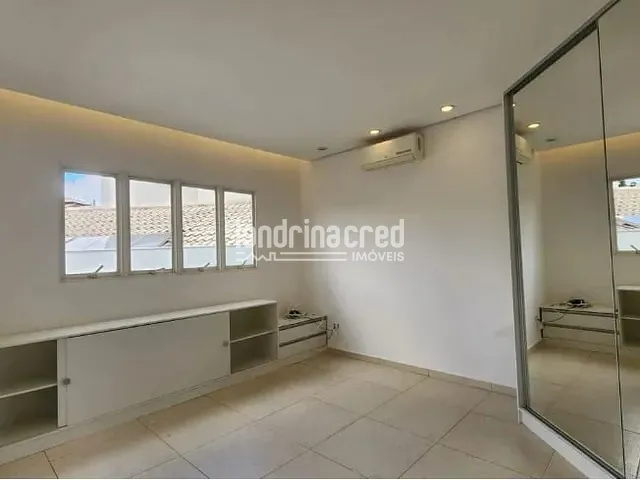Casa com 300m² 3 quartos e 3 banheiros, à venda, no bairro Condomínio Vale do Arvoredo em Londrina