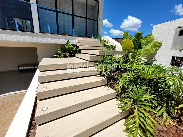Casa com 378m² 3 quartos e 5 banheiros, à venda, no bairro Condominio Bella Vitta em Londrina