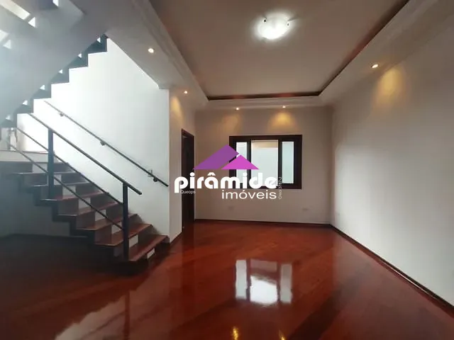 Casa com 250m² 3 quartos e 4 banheiros, à venda, no bairro Urbanova em São José dos Campos