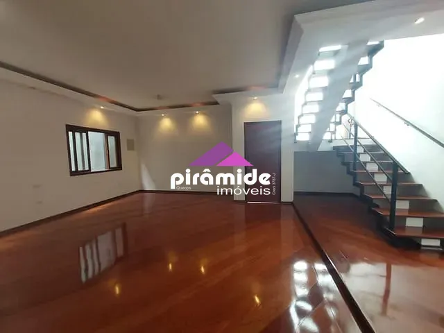 Casa com 250m² 3 quartos e 4 banheiros, à venda, no bairro Urbanova em São José dos Campos