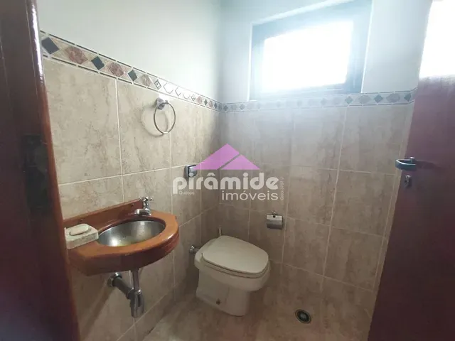 Casa com 250m² 3 quartos e 4 banheiros, à venda, no bairro Urbanova em São José dos Campos