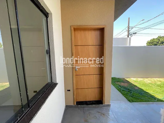 Casa com 125m² 2 quartos e 1 banheiro, à venda, no bairro Jardim Padovani em Londrina