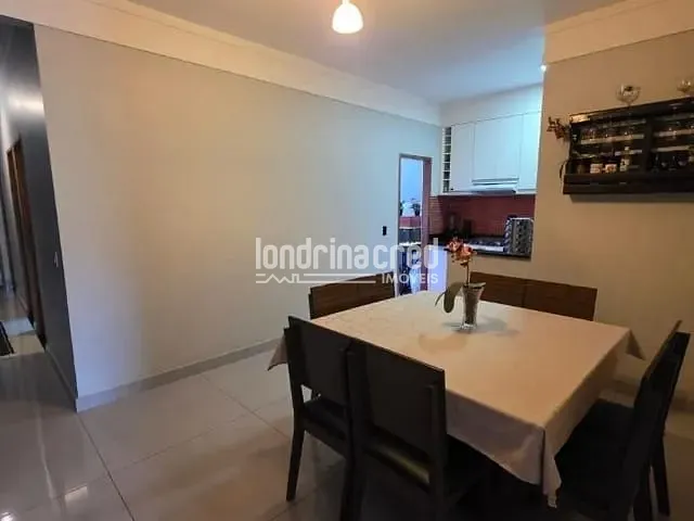 Casa com 125m² 3 quartos e 2 banheiros, à venda, no bairro Heimtal em Londrina