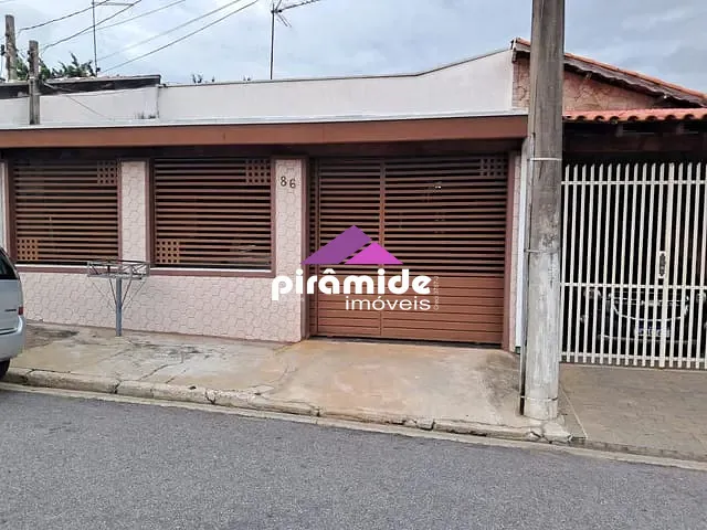 Casa com 150m² 4 quartos e 1 banheiro, à venda, no bairro Conjunto Residencial Trinta e Um de Março em São José dos Campos