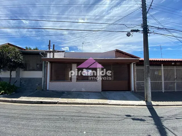 Casa com 150m² 4 quartos e 1 banheiro, à venda, no bairro Conjunto Residencial Trinta e Um de Março em São José dos Campos